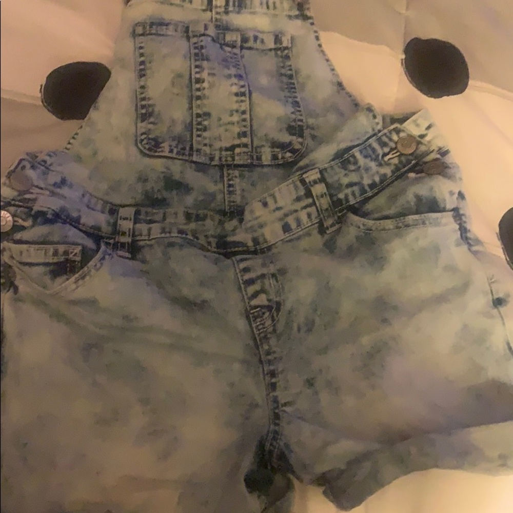 Cute overall shorts